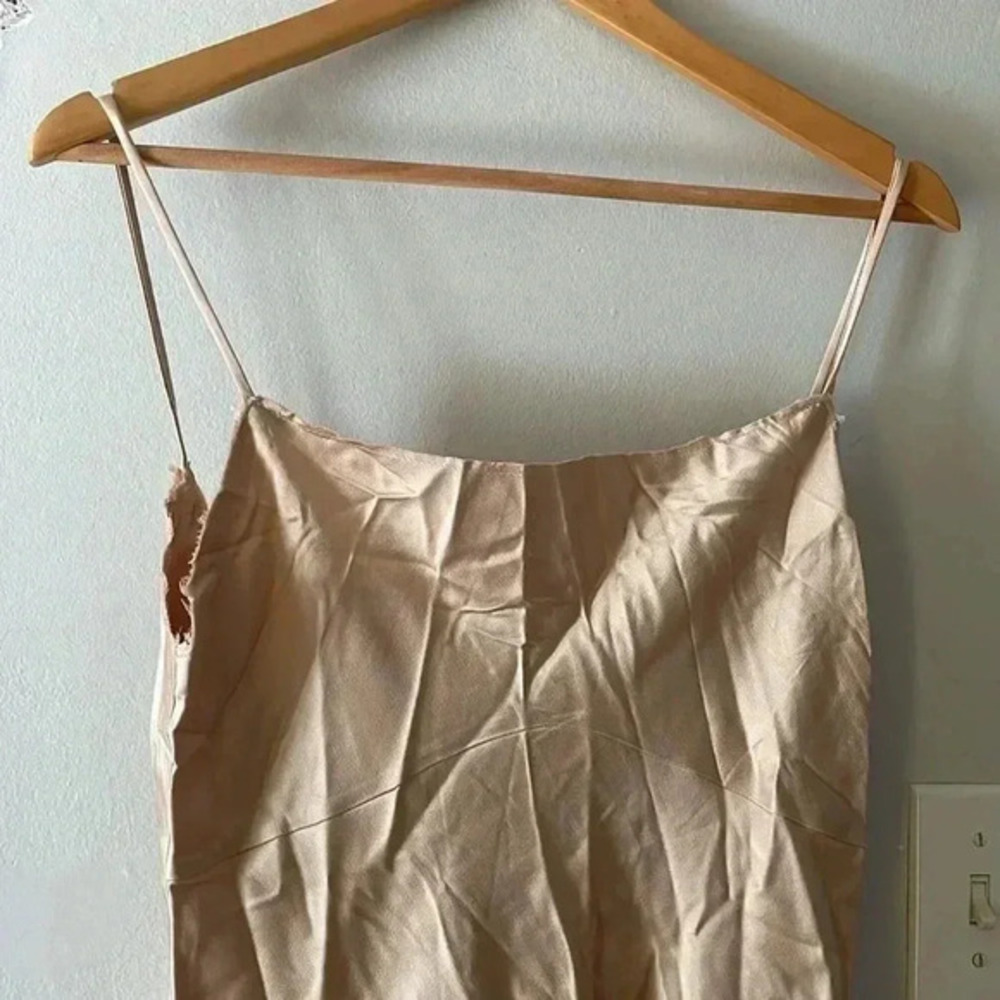 Low‎ Back Mini Dress - Picture 4 of 8